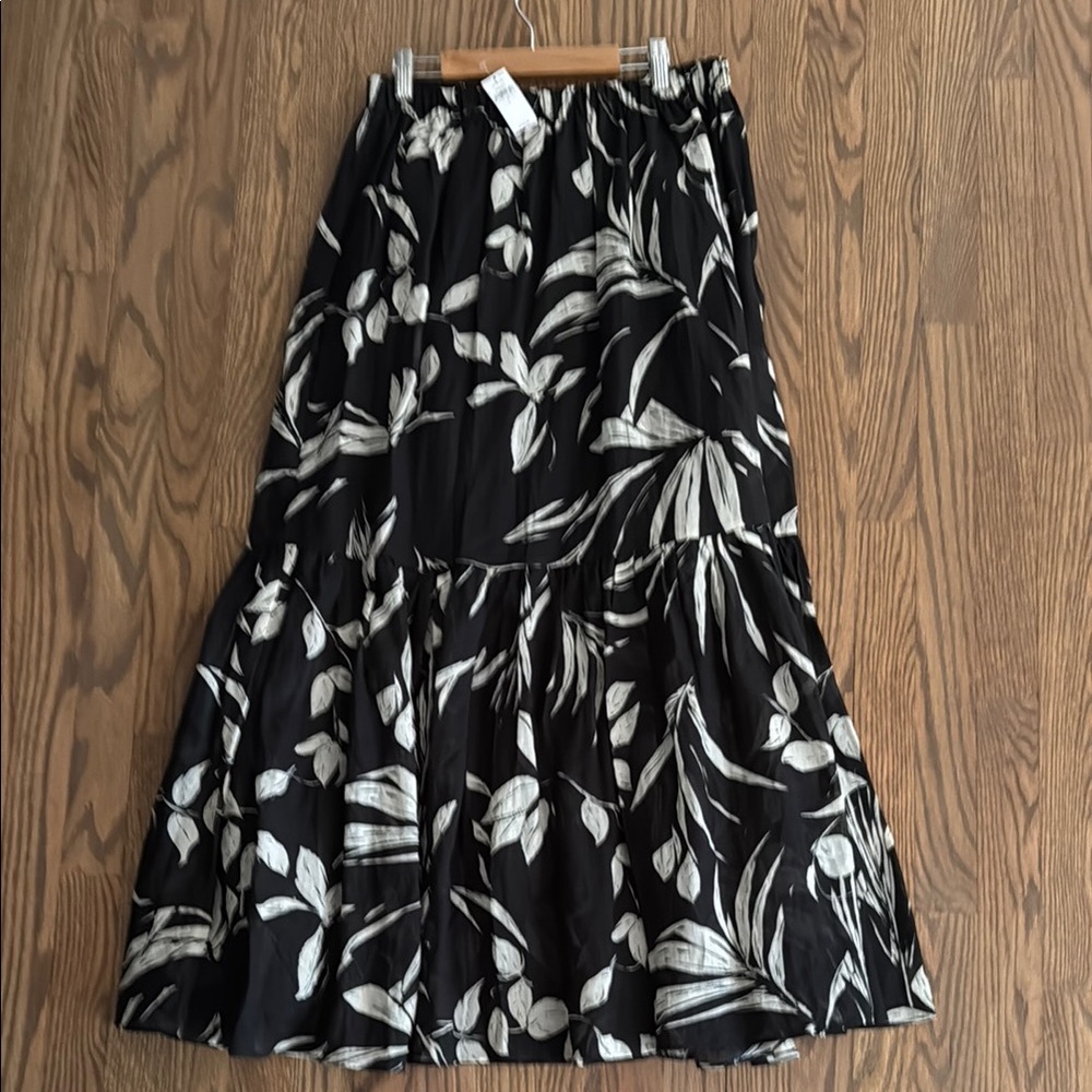 Banana Republic long floral skirt